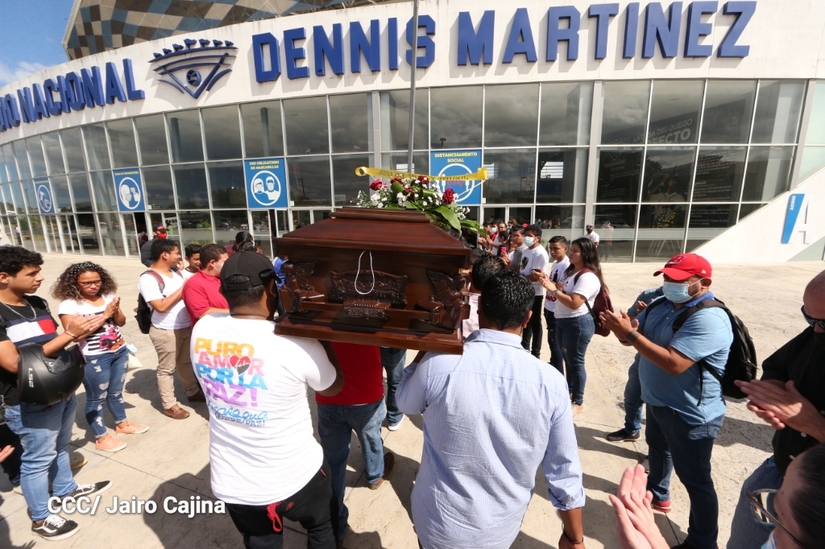 homenaje-postumo-araquistain